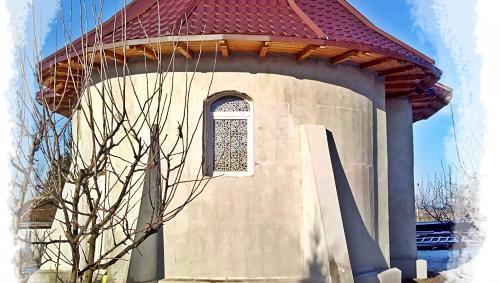 Biserica Iorcani - vedere exterioară: Sf. Altar